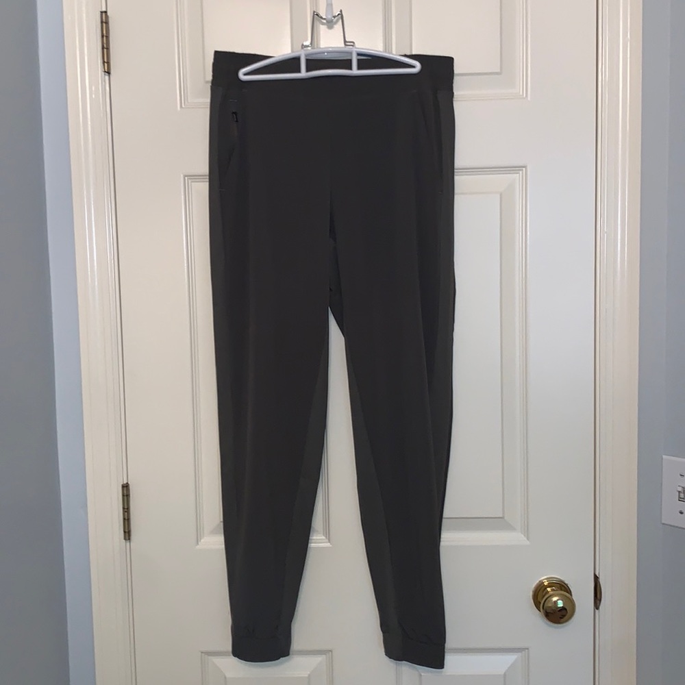 Athleta Brooklyn Joggers size 6
